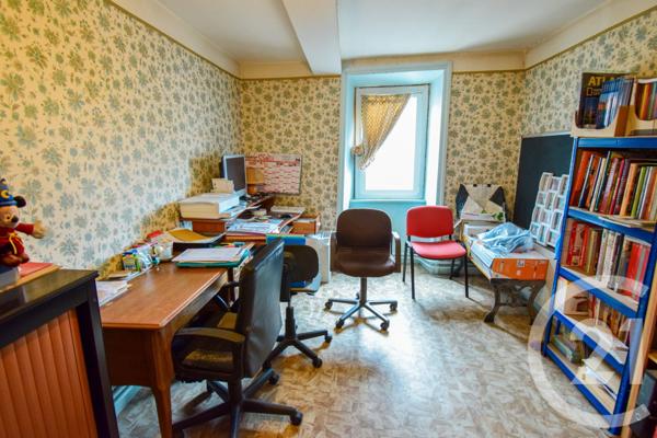 Maison à vendre  5 pièces - 136,72 m2 ST CYR DE VALORGES - 42