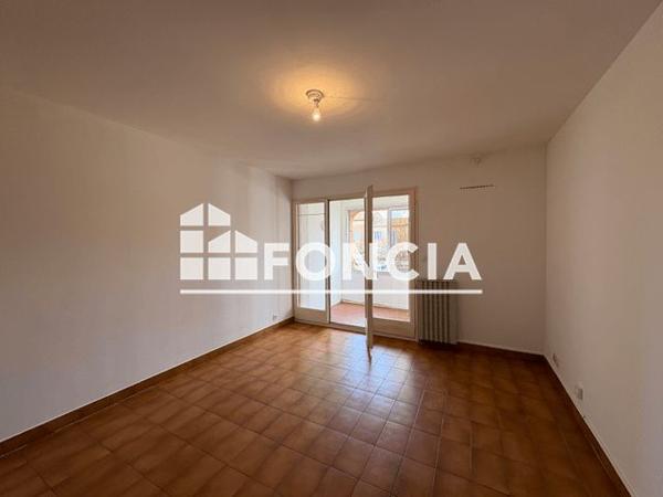 Location Studio 30.25 m² - LES TAMARIS 21 Hyeres 83400