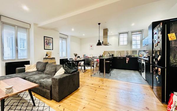 Appartement à vendre    3 pièces • 73,86 m2 Pau