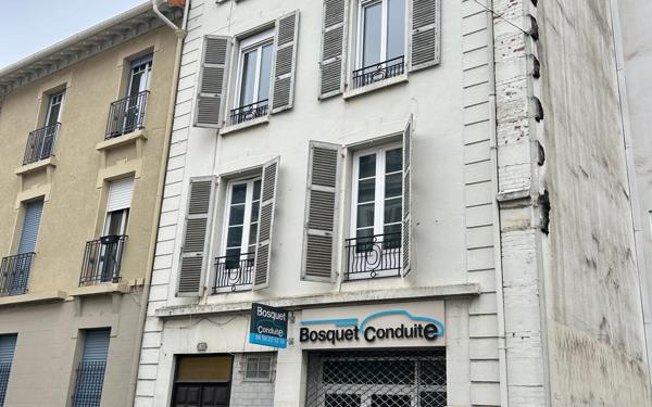 Appartement à vendre    3 pièces • 73,86 m2 Pau