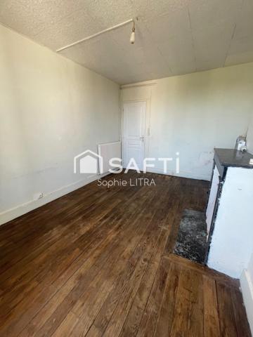 beaux volumes +1 pièce indépendante- petite copro