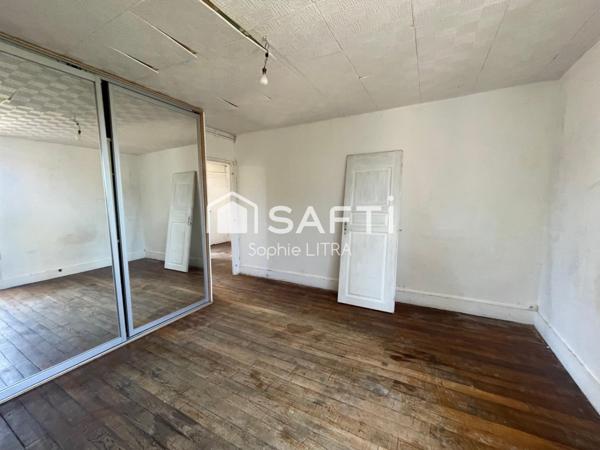 beaux volumes +1 pièce indépendante- petite copro