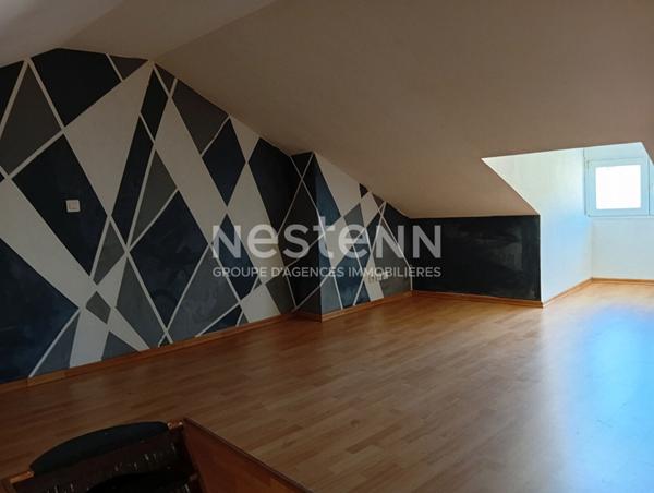 REVIGNY-SUR-ORNAIN maison de ville de 92 m² de type F4 avec cour et cave.