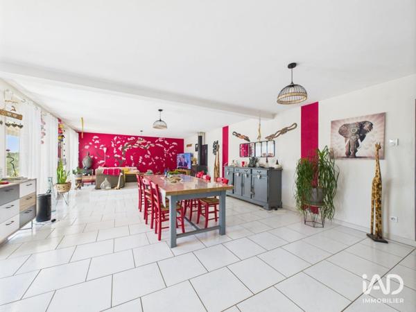 Maison à vendre 4 pièces 174 m² Noyant-de-Touraine
