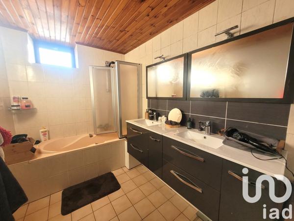 Maison à vendre 5 pièces 145 m² Saint-Genest-Malifaux