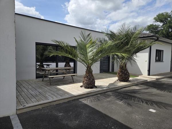 Maison à vendre 638 670 € Léognan 5 p 169 m² DPE A