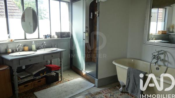 Maison à vendre 7 pièces 263 m² Saint-Jean-de-la-Ruelle