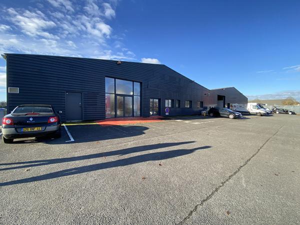 Local d'activité 1250 m2 - NANTES EST