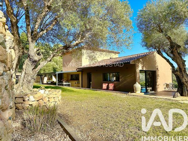 Maison à vendre 7 pièces 221 m² Sanary-sur-Mer