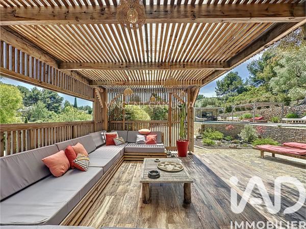 Maison à vendre 7 pièces 221 m² Sanary-sur-Mer