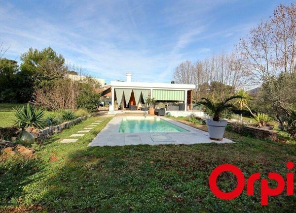 Maison à vendre    6 pièces •  Marseille 12