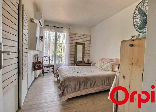 Maison à vendre    6 pièces •  Marseille 12