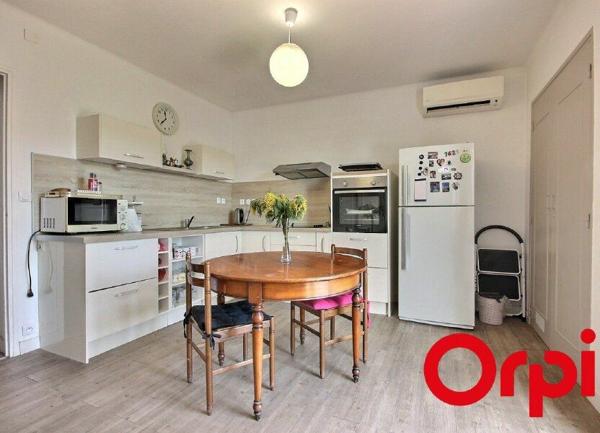 Maison à vendre    6 pièces •  Marseille 12