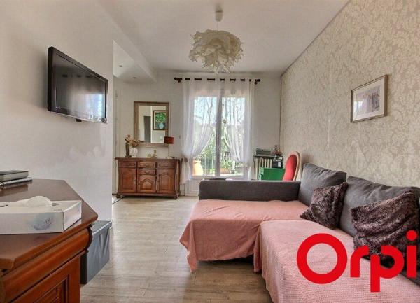 Maison à vendre    6 pièces •  Marseille 12