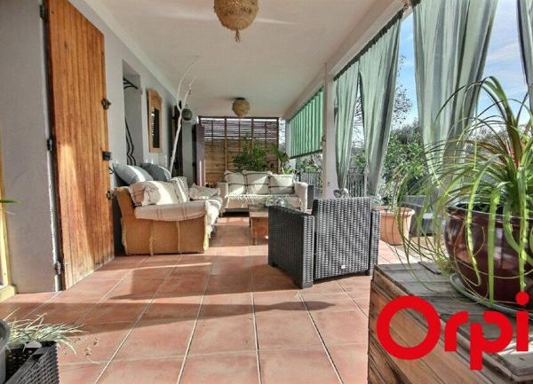 Maison à vendre    6 pièces •  Marseille 12