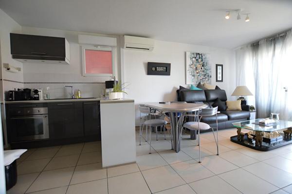 Appartement Jacou 2 pièce(s), terrasse, box fermé, piscine