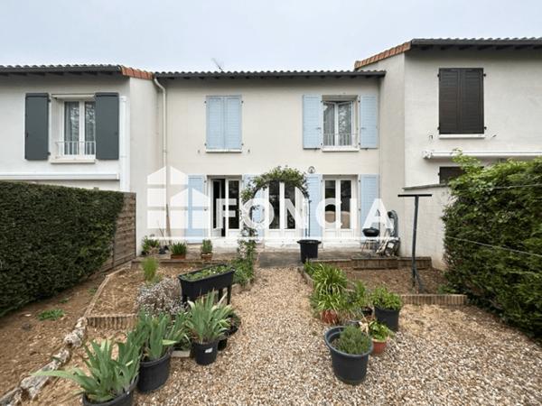 Location Maison 5 pièces 95.93 m² - 24 RUE DE TIFFAUGES Poitiers 86000