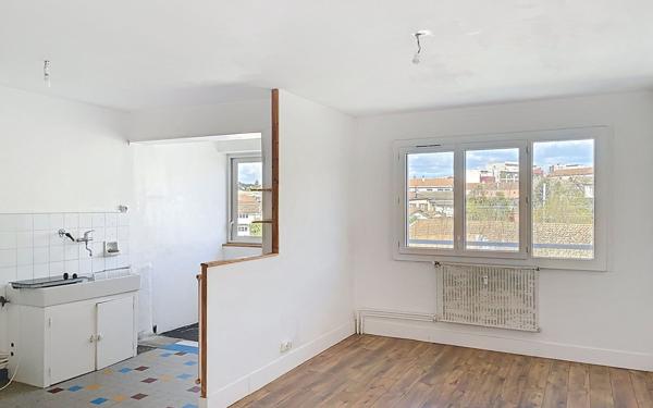 Appartement à vendre    4 pièces • 72,04 m2 Bourg-lès-Valence