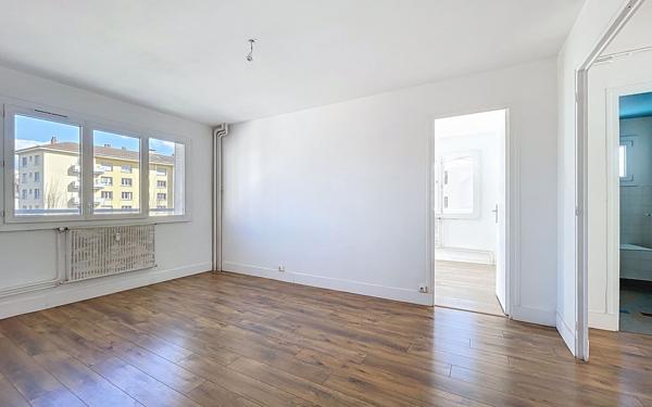 Appartement à vendre    4 pièces • 72,04 m2 Bourg-lès-Valence