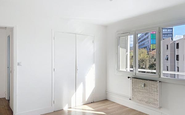 Appartement à vendre    4 pièces • 72,04 m2 Bourg-lès-Valence