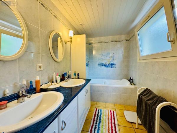 Maison à vendre à Plouguerneau dans le Finistère (29880), ref : 29042-13