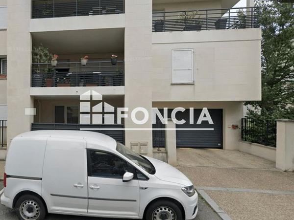 Location Parking - 8 RUE DE BOUGAINVILLE Elancourt 78990