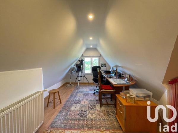 Maison traditionnelle 7 pièces de 168 m² à Plouvien (29860)