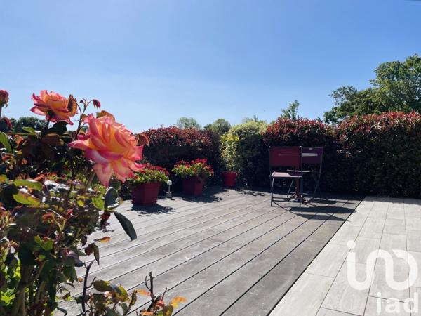 Maison traditionnelle 7 pièces de 168 m² à Plouvien (29860)