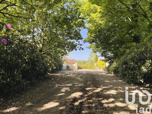 Maison traditionnelle 7 pièces de 168 m² à Plouvien (29860)