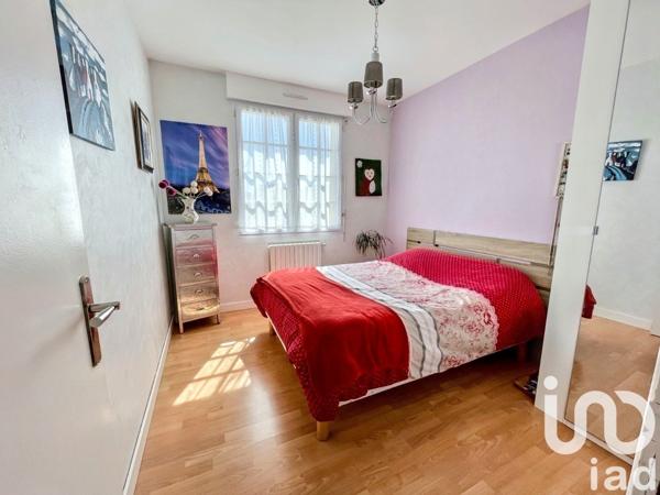 Maison traditionnelle 7 pièces de 168 m² à Plouvien (29860)