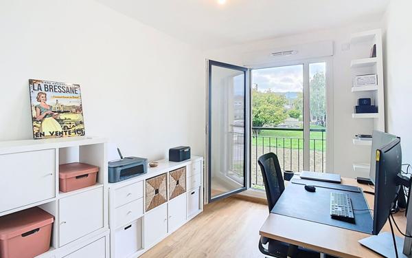 Appartement à vendre    3 pièces • 65,06 m2 Valleiry