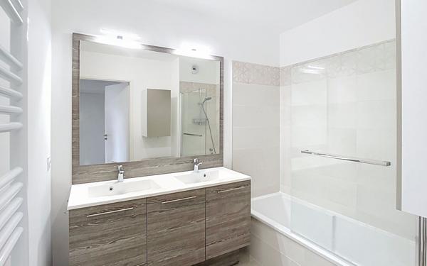 Appartement à vendre    3 pièces • 65,06 m2 Valleiry