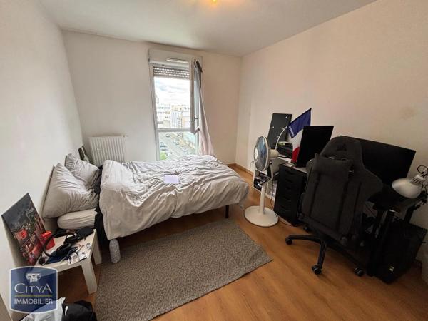 Appartement à louer 3 pièces 60.89m² Tours (37000)