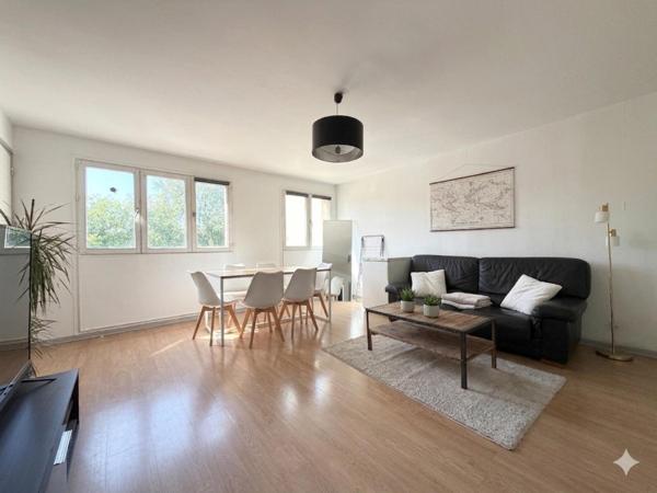A VENDRE : T2 à LILLE • Quai du wault • 220 000 € FAI • Réf. 1817