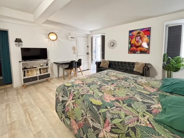 Immeuble
         3 pièces
        - 80 m² Exclusivité