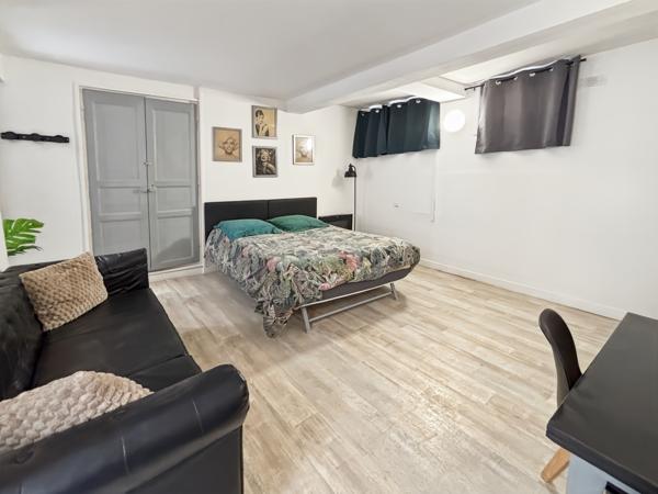 Immeuble
         3 pièces
        - 80 m² Exclusivité