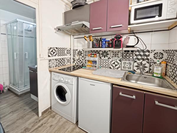Immeuble
         3 pièces
        - 80 m² Exclusivité