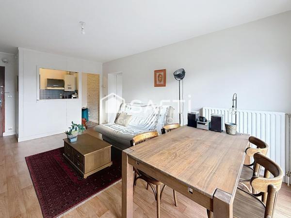 APPARTEMENT 2 PIECES AVEC PLACE DE PARKING ET CAVE