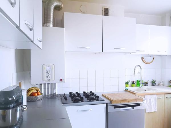 Appartement T3/4 avec garage, cave et vue dégagée