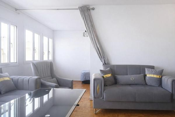 Appartement T3/4 avec garage, cave et vue dégagée