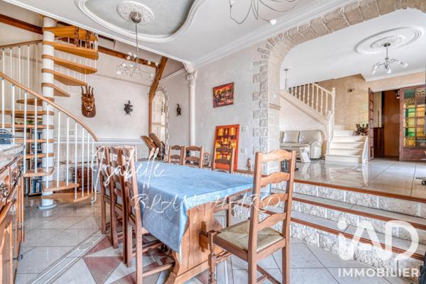 Maison à vendre 10 pièces 217 m² Saint-Pathus