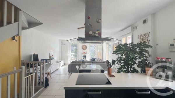 Maison à vendre  5 pièces - 111,88 m 2   NOGENT SUR MARNE  - 94