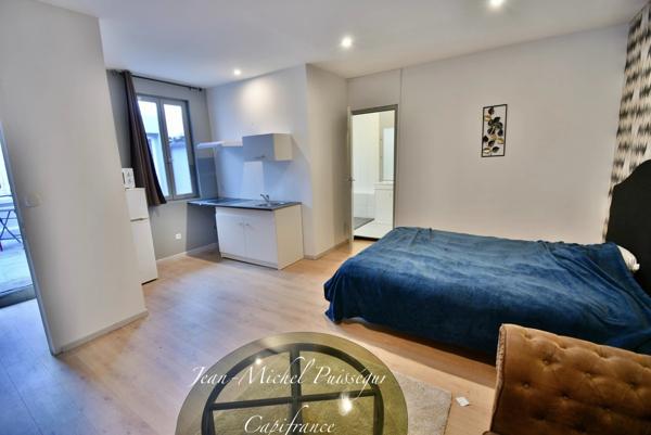Immeuble à vendre à SAINT GAUDENS (31), avec Restaurant et 7 Appartements