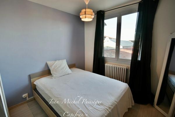 Immeuble à vendre à SAINT GAUDENS (31), avec Restaurant et 7 Appartements