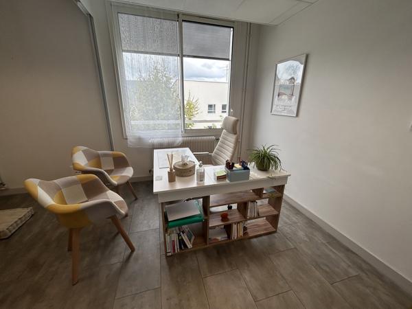 A louer - Bureau de 20 m² environ Laval , Laval A louer - Bureau de 20 m² environ Laval , Laval