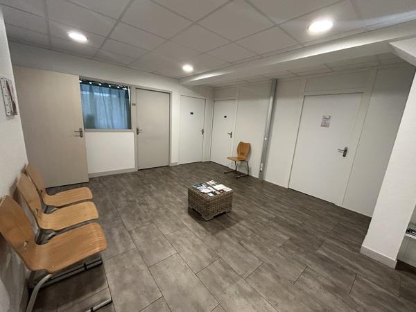 A louer - Bureau de 20 m² environ Laval , Laval A louer - Bureau de 20 m² environ Laval , Laval