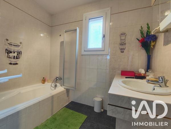 Maison à vendre 6 pièces 124 m² Confolens