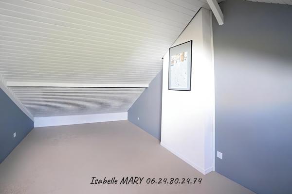 Maison
         5 pièces
        - 136 m² 419 000 € *