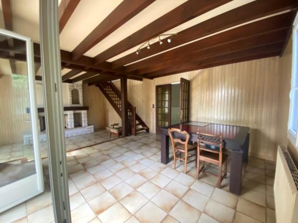 Maison  5 pièce(s)  4 chambre(s)  110 m²