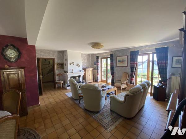 Sur les hauteurs de LUDRES